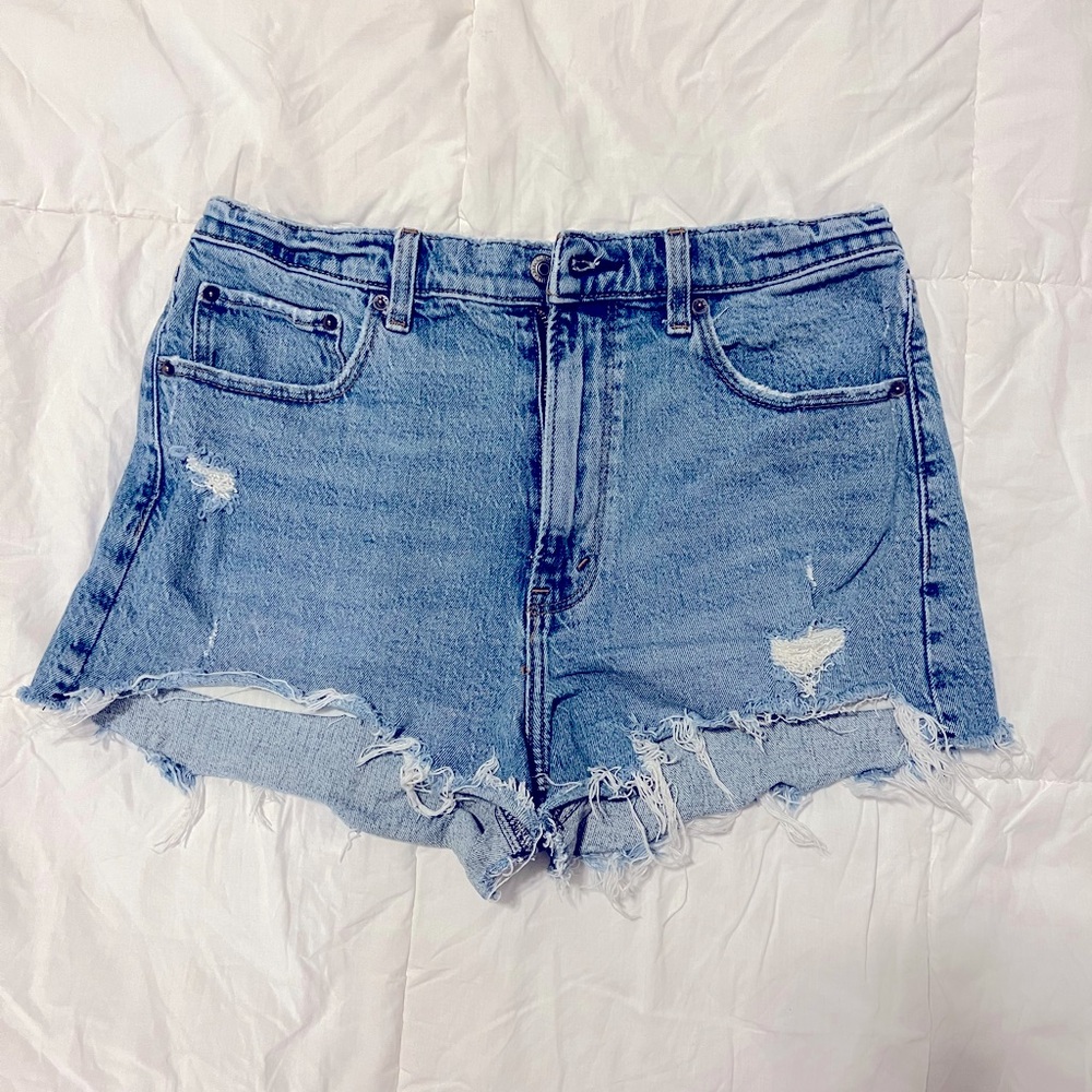 A&F High Rise Mom Short